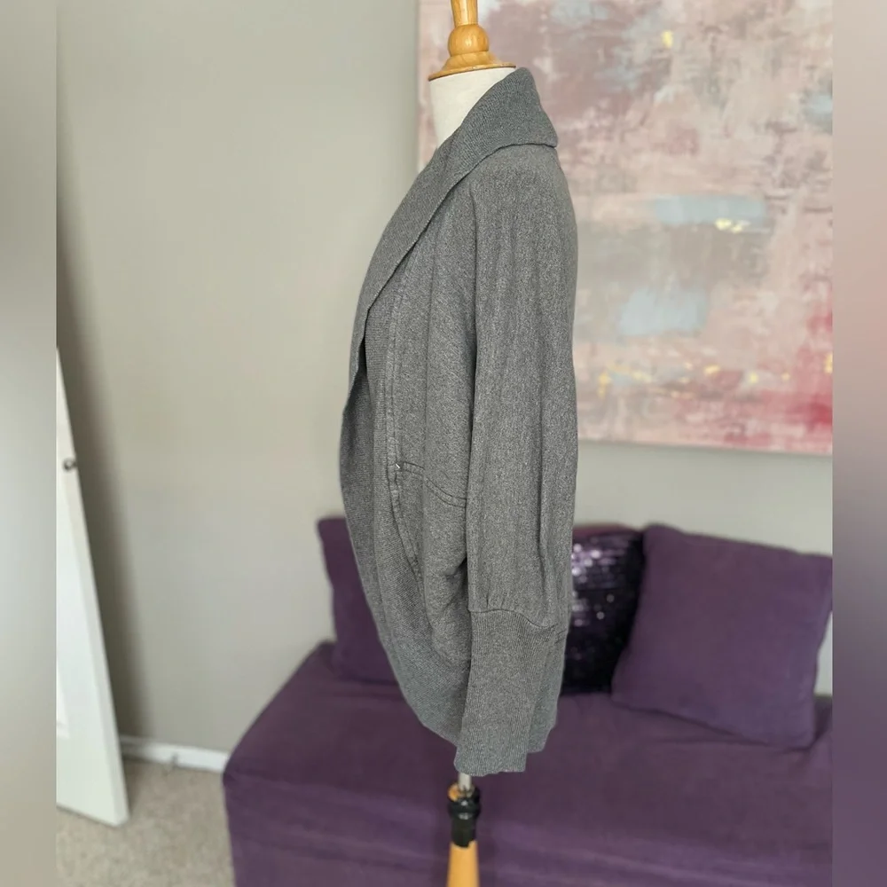 Aritzia Wilfred Cocoon Open Front Cardigan Sweat Shirt  Soft Gray Size  M‎ - Picture 10 of 10